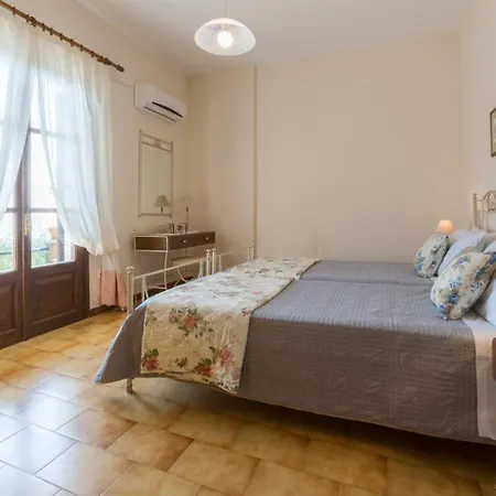 Lina Holiday home